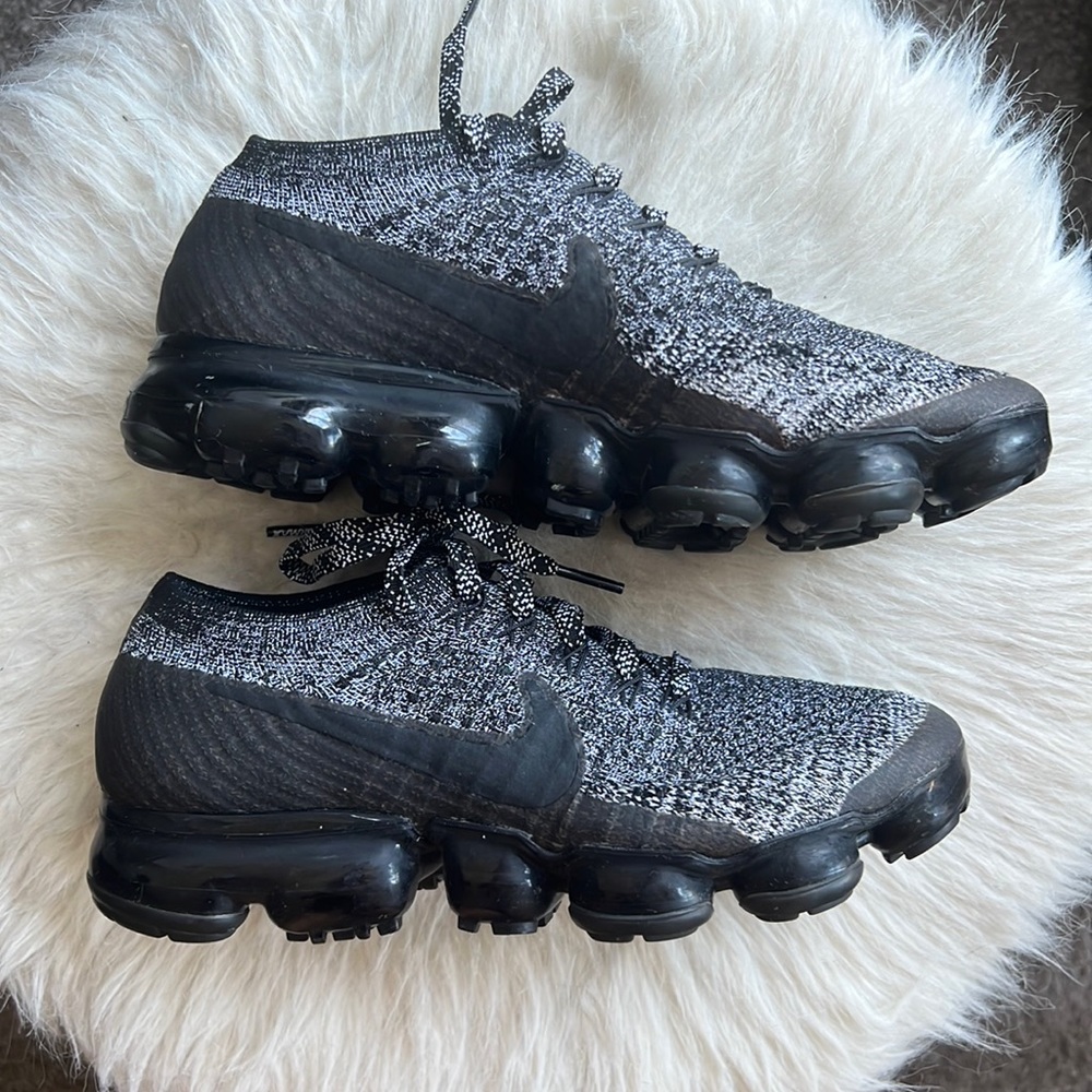 oreo flyknit nike vapor max